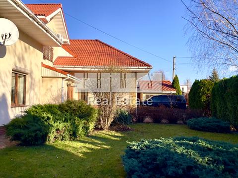 будинок за адресою с. Петропавлівська борщагівка, Миколи Леонтовича вул., 1