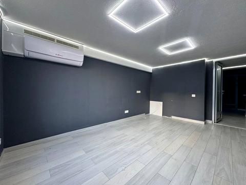 комерційна за адресою Миколи Бажана просп., 16