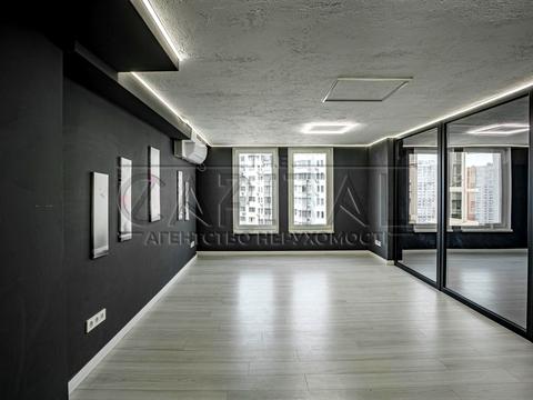 комерційна за адресою Миколи Бажана просп., 16