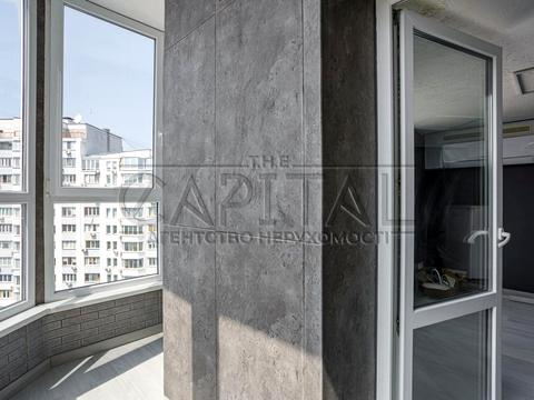 комерційна за адресою Миколи Бажана просп., 16