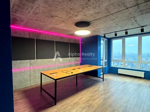 комерційна за адресою Михайла Бойчука вул. (Кіквідзе), 41-Б