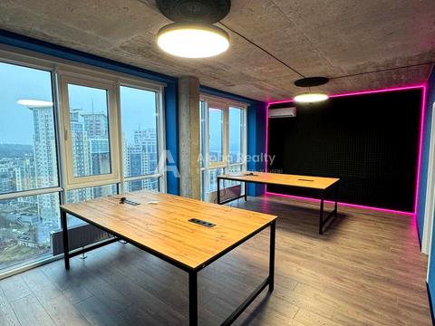 комерційна за адресою Михайла Бойчука вул. (Кіквідзе), 41-Б