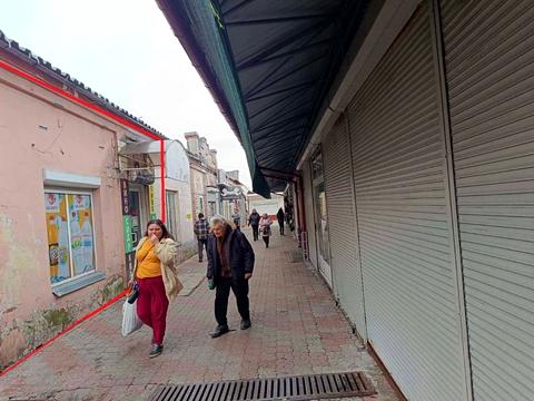 комерційна за адресою Степана Бандери вул. (Шмідта), 2