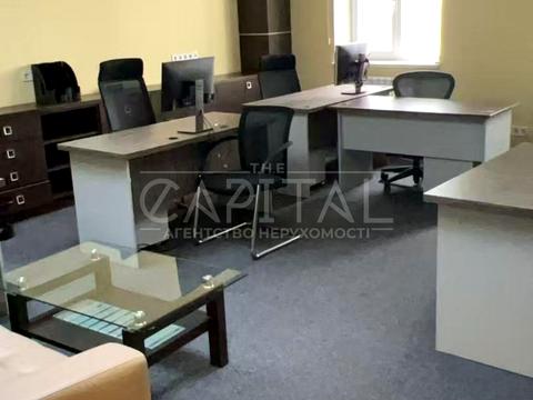 комерційна за адресою Миколи Бажана просп., 14А