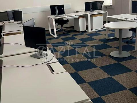 комерційна за адресою Миколи Бажана просп., 14А