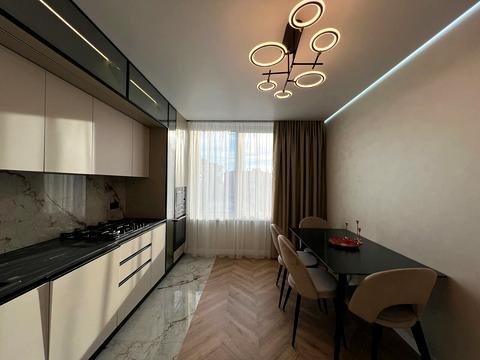 квартира по адресу Степана Бандеры ул., (Будинок 5)