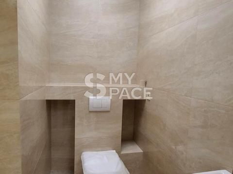 коммерческая по адресу Нижний Вал ул., (Будинок 1)