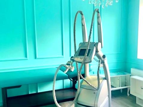 комерційна за адресою Миру вул., 61