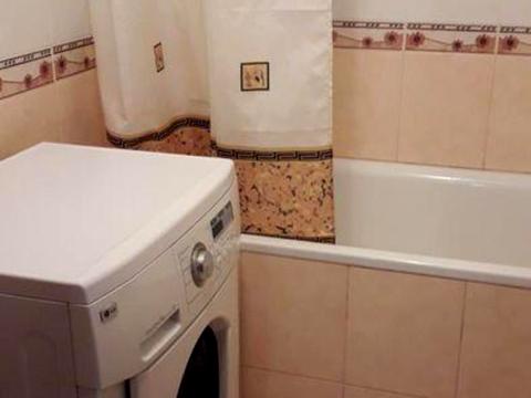 квартира за адресою Ревуцького вул., 4