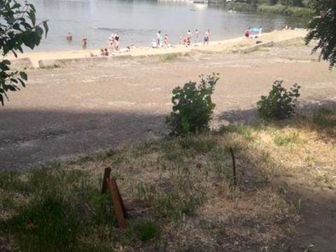 квартира за адресою Ревуцького вул., 4