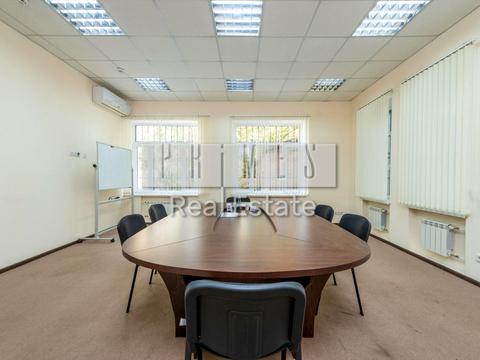 комерційна за адресою Олександра Кониського вул., 32А