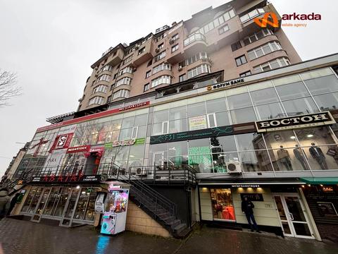 комерційна за адресою Незалежності вул., 36