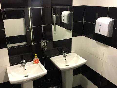 комерційна за адресою Крутогірний узвіз (Рогальова), 28