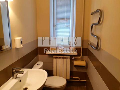 коммерческая по адресу Академика Булаховского ул., 6а