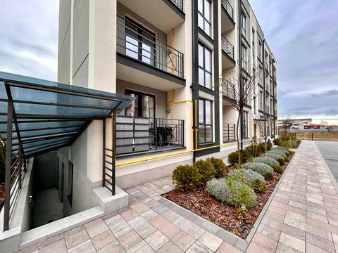 квартира за адресою Українська вул., 12/2