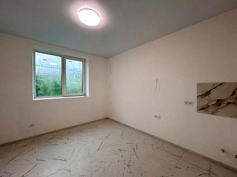 квартира за адресою Українська вул., 12/2