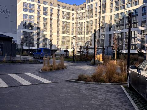 квартира за адресою Олександра Довженка вул., (Будинок 12)