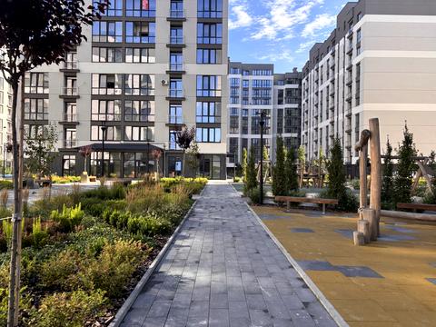 квартира за адресою Олександра Довженка вул., (Будинок 12)