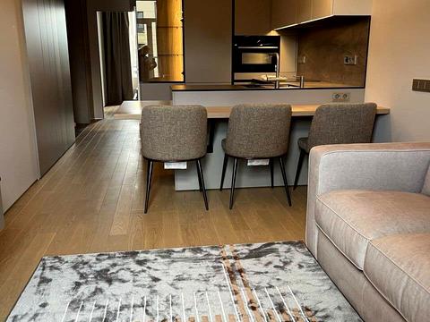 квартира за адресою Салютна вул., 2б