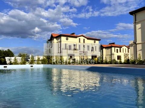 будинок за адресою Вишнева вул.