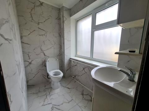 коммерческая по адресу Ивана Дзюбы ул. (Сімʼї Сосніних), 14-А