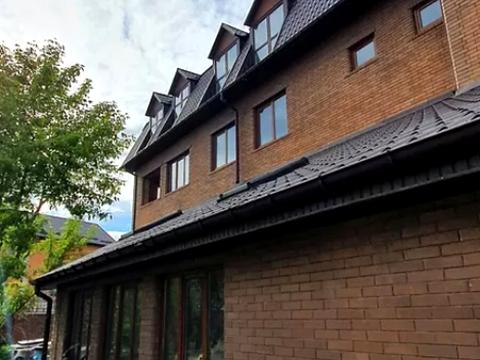 комерційна за адресою Дмитра Янченка вул., 10