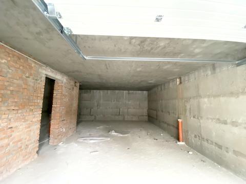 дом по адресу Евгения Коновальца ул.