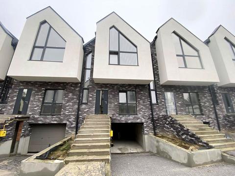 дом по адресу Евгения Коновальца ул.