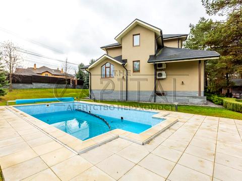 будинок за адресою Спортивна вул.