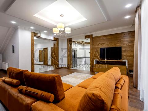 будинок за адресою Спортивна вул.