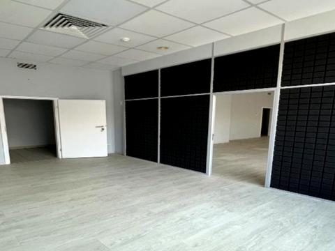 комерційна за адресою Іллінська вул., 8