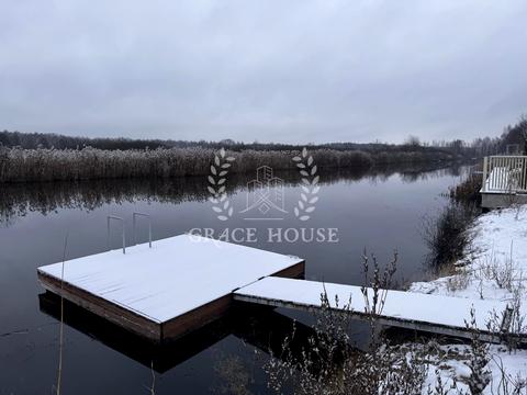 дом по адресу Плютовская ул.