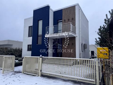 дом по адресу Плютовская ул.