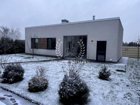 дом по адресу Плютовская ул.