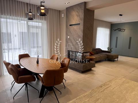 дом по адресу Плютовская ул.