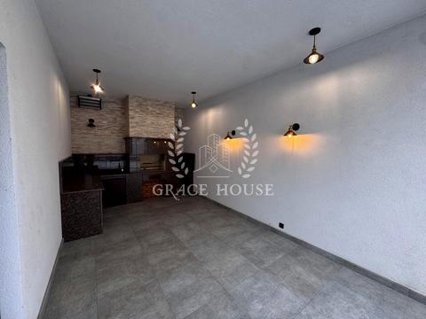 дом по адресу Плютовская ул.