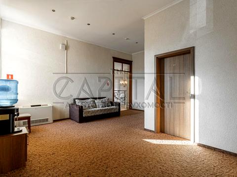 комерційна за адресою Берестейський просп. (Перемоги), 8а