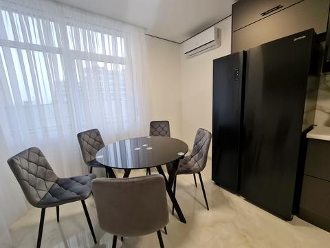 квартира по адресу Олександра Олеся ул., 2-А