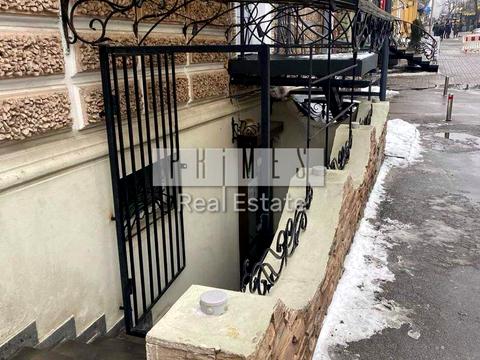 комерційна за адресою Київ, Богдана Хмельницького вул., 50