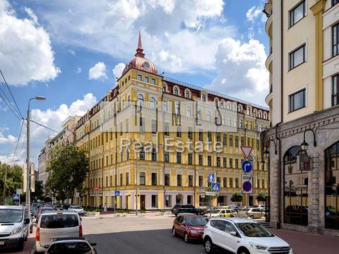 комерційна за адресою Іллінська вул., 8