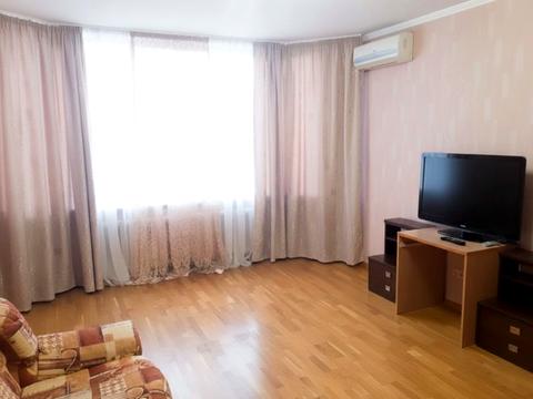 квартира за адресою Анни Ахматової вул., 35