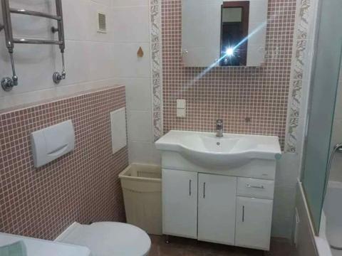 квартира за адресою Анни Ахматової вул., 35