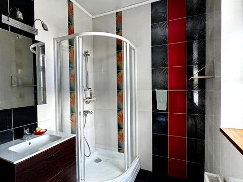 будинок за адресою с. Годовиця, Щастя, 5