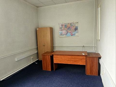 комерційна за адресою Євгена Коновальця вул. (Щорса), 31