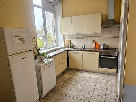 комерційна за адресою Євгена Коновальця вул. (Щорса), 31