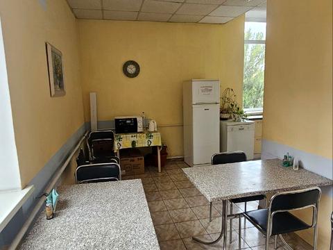 комерційна за адресою Євгена Коновальця вул. (Щорса), 31