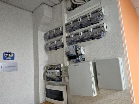 комерційна за адресою Євгена Коновальця вул. (Щорса), 31