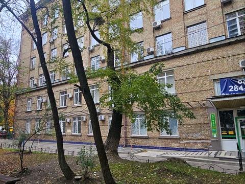 комерційна за адресою Євгена Коновальця вул. (Щорса), 31