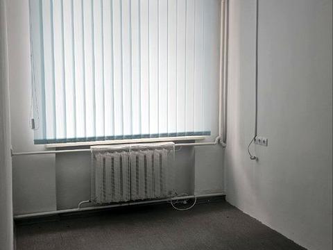 комерційна за адресою Євгена Коновальця вул. (Щорса), 31