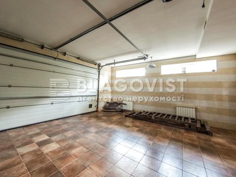 комерційна за адресою Каштанова вул., 7